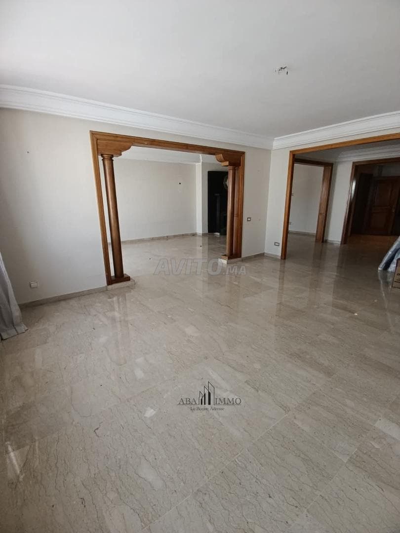 Appartement 169 m² En Résidence Fermée Sur Ghandi